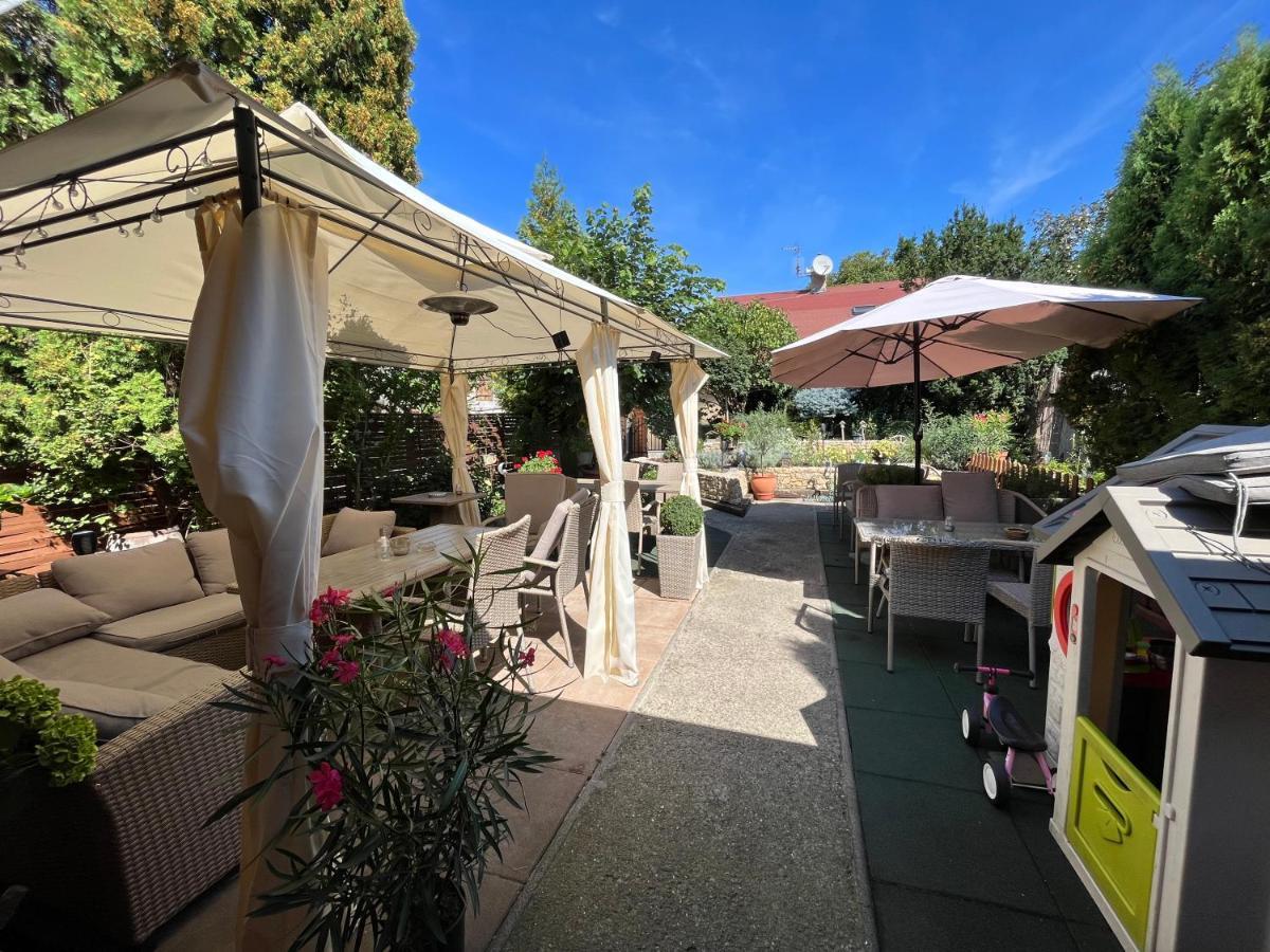 Maria Penzion & Restaurant Trencin Bagian luar foto